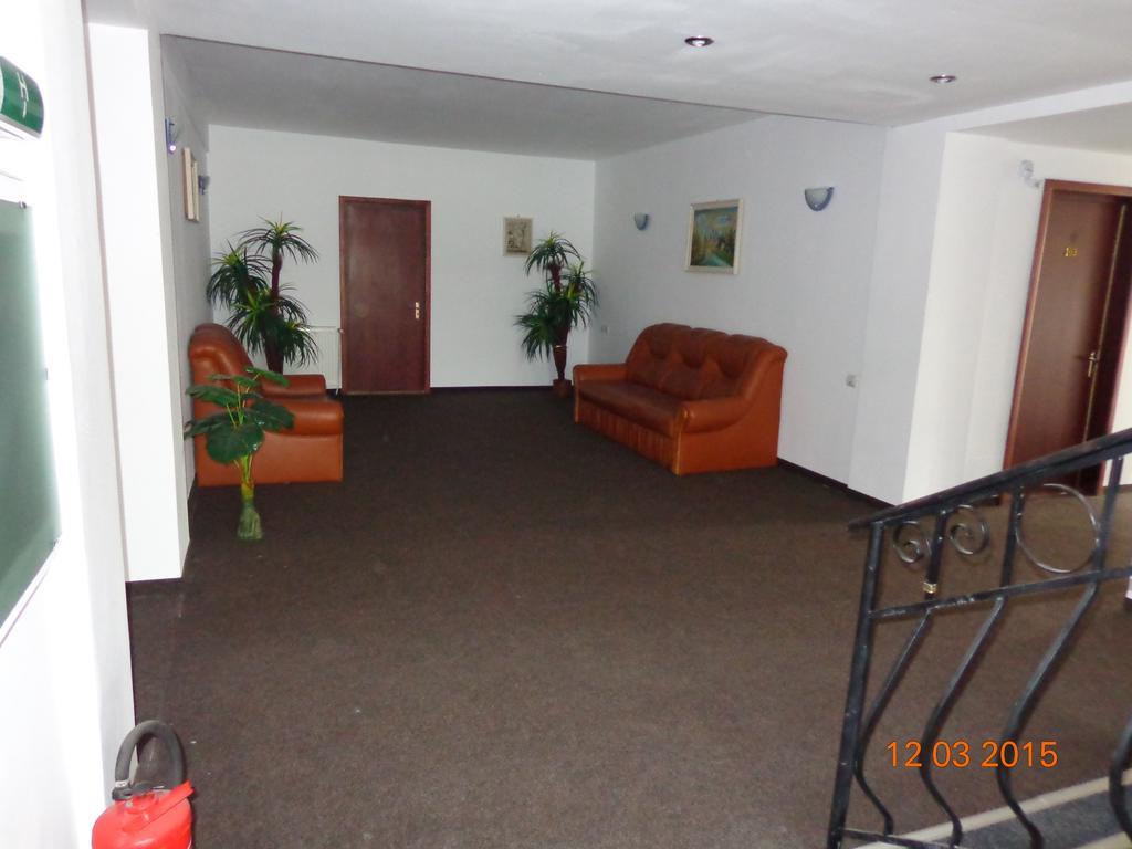 Hotel Cygnus Tulcea Exterior photo